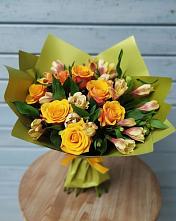 Букет цветов из:  Альстромерии и Розы в Сорске