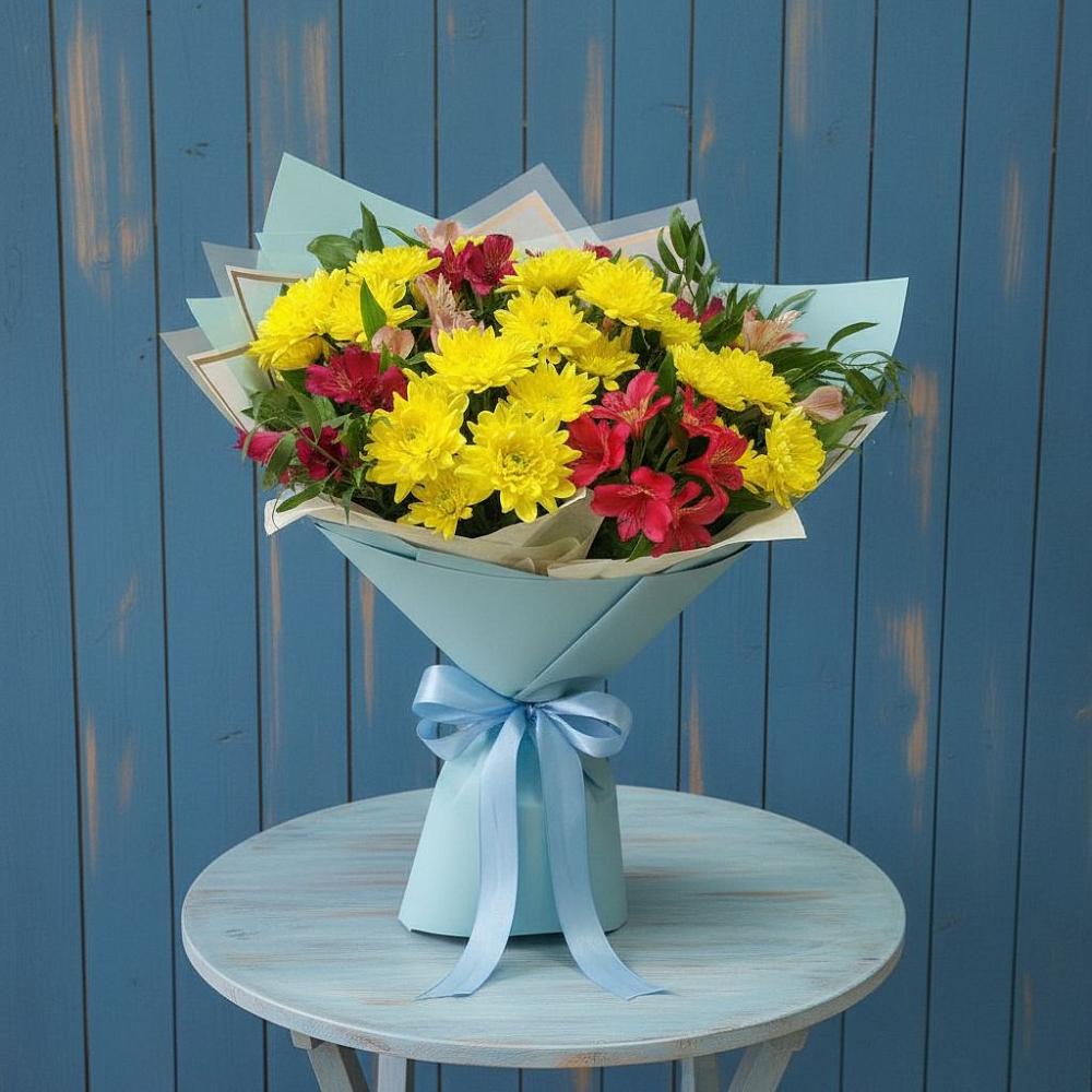 Букет цветов из: Альстромерии и Хризантемы в Сорске