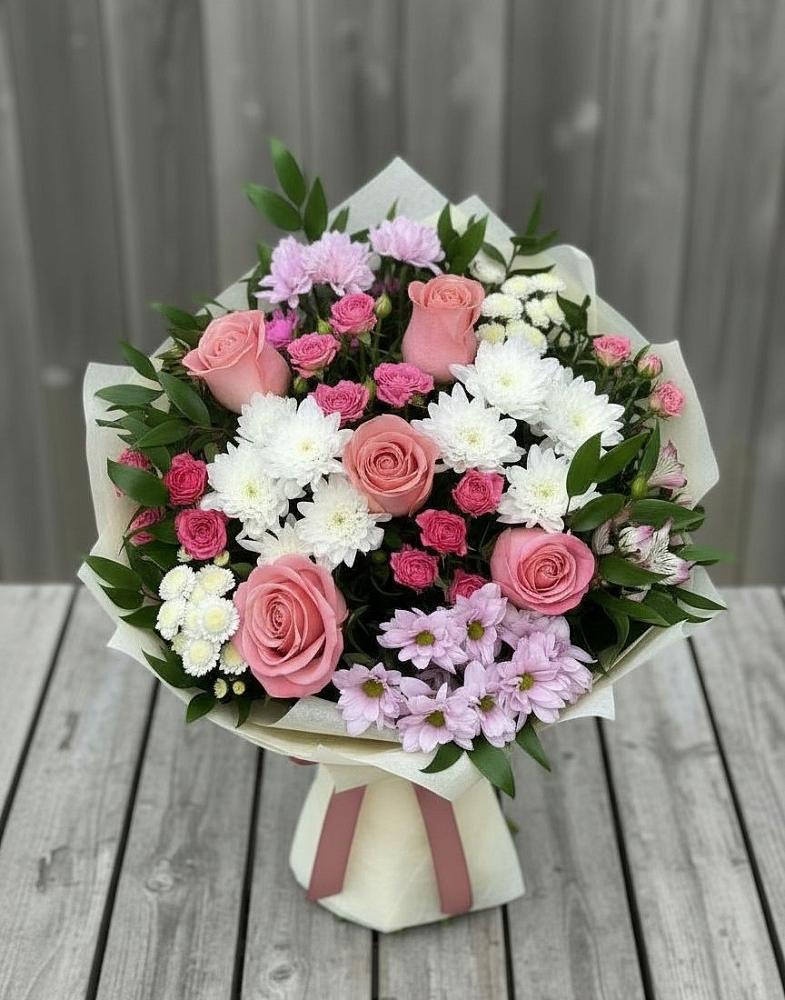 Букет цветов из: Альстромерии, Гвоздики, Розы и Хризантемы в Сорске