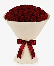 Букет 101 Бордовая роза Блэк Бакарра в Сорске