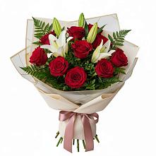 Букет цветов из:  Лилии и Розы в Сорске