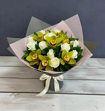 Букет цветов из:  Орхидеи и Розы в Сорске