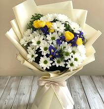 Букет цветов из:  Ирисы, Хризантемы и Розы #REPLACE_PRED# Сорске