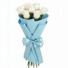 Букет 7 белых роз Проуд в Сорске