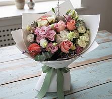 Букет цветов из:  Розы, Лизиантусы и Гвоздики #REPLACE_PRED# Сорске