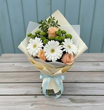 Букет цветов из:  Герберы, Розы и Хризантемы в Сорске