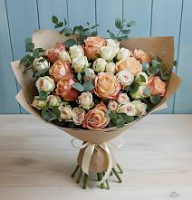 Букет цветов из:  Альстромерии и Розы в Сорске